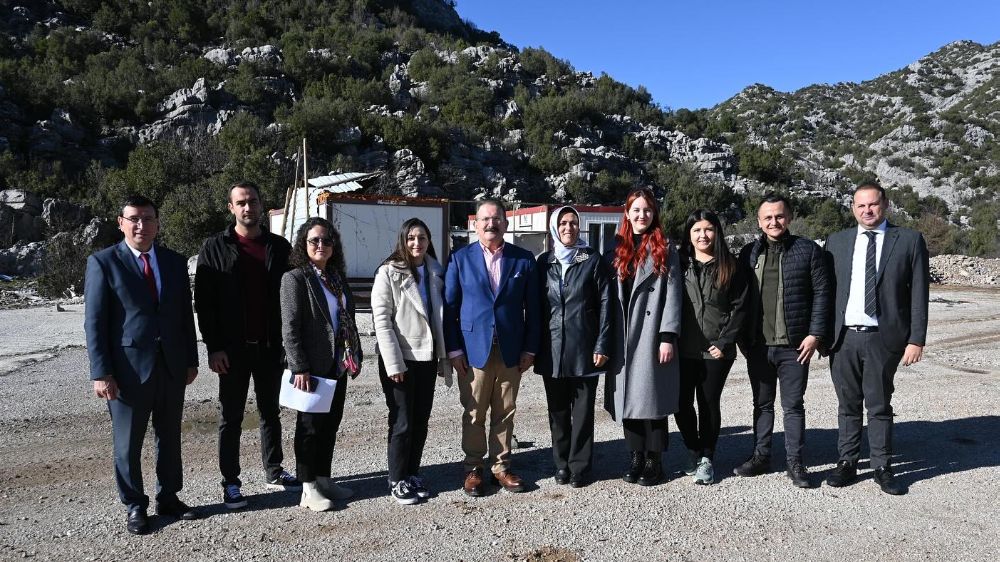 İbradı Gün Hastanesi için Adımlar atılıyor Antalya İl Sağlık Müdürü Prof. Dr. Behzat Özkan İbradı'da 