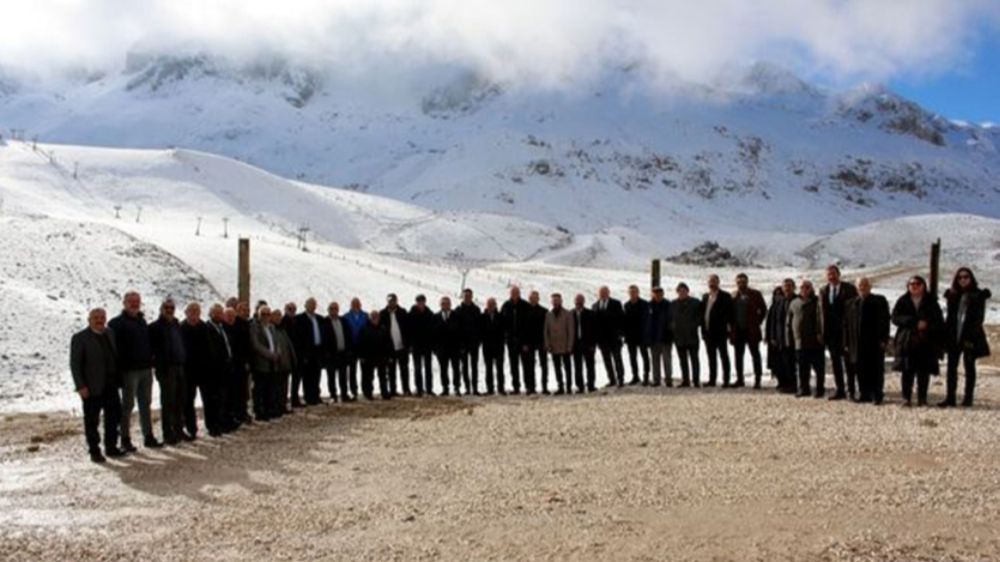 Isparta İl Genel Meclisi Davraz Kayak Merkezinde  toplandı