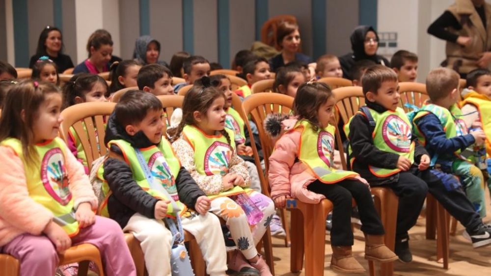 Merkezefendi kent tiyatrosu aralık ayı oyun takvimini açıkladı