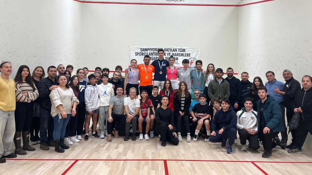 Squash’ta Antalya’nın gururu Muratpaşa Belediyesi’nin büyük başarısı