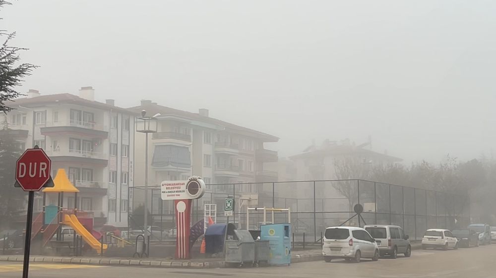 Afyonkarahisar 4 gündür sisli hava etkisini gösteriyor