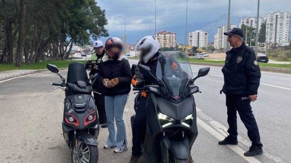 Antalya'da 27 noktada motosikletlilere yönelik operasyon