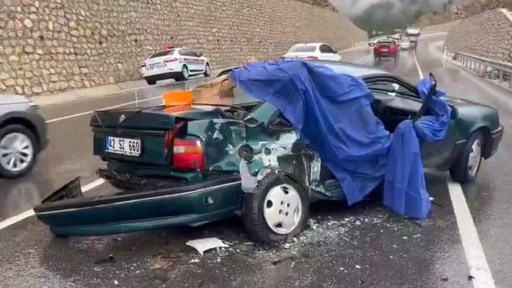 Antalya'da peş peşe trafik kazaları 5 Yaralı