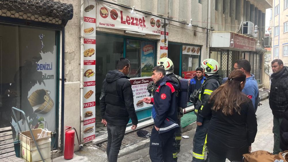 Denizli'de iş yeri yangını! Paniğe sebep oldu