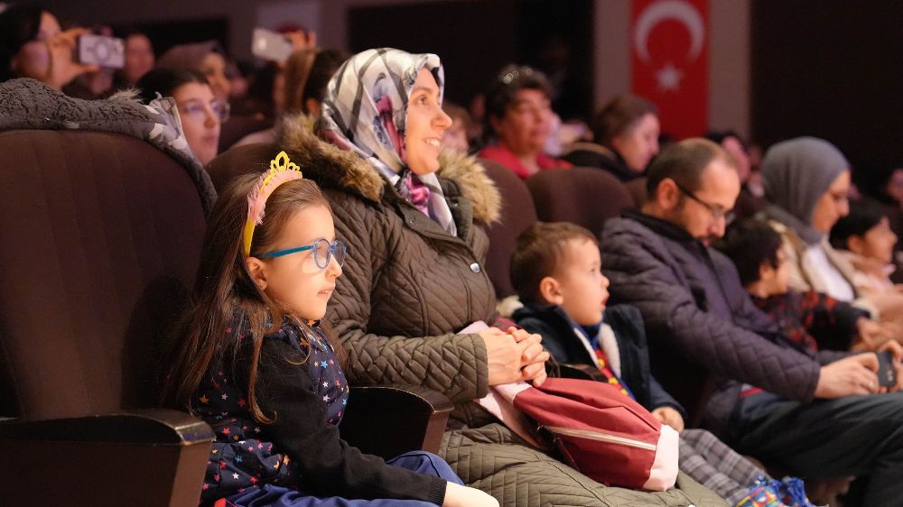 Keçiören'de çocuk tiyatroları devam edecek