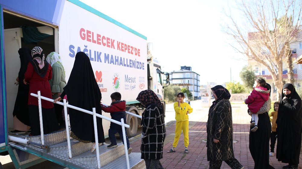 Kepez'de Mobil Sağlık Merkezi'nden kanser taraması