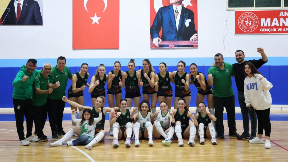 Manavgat Belediyespor'dan namağlup liderlik ve Play-Off garantisi