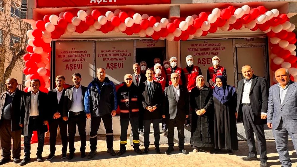 Mardin'de günlük 300 kişiye yardım yapan aş evi törenle açıldı