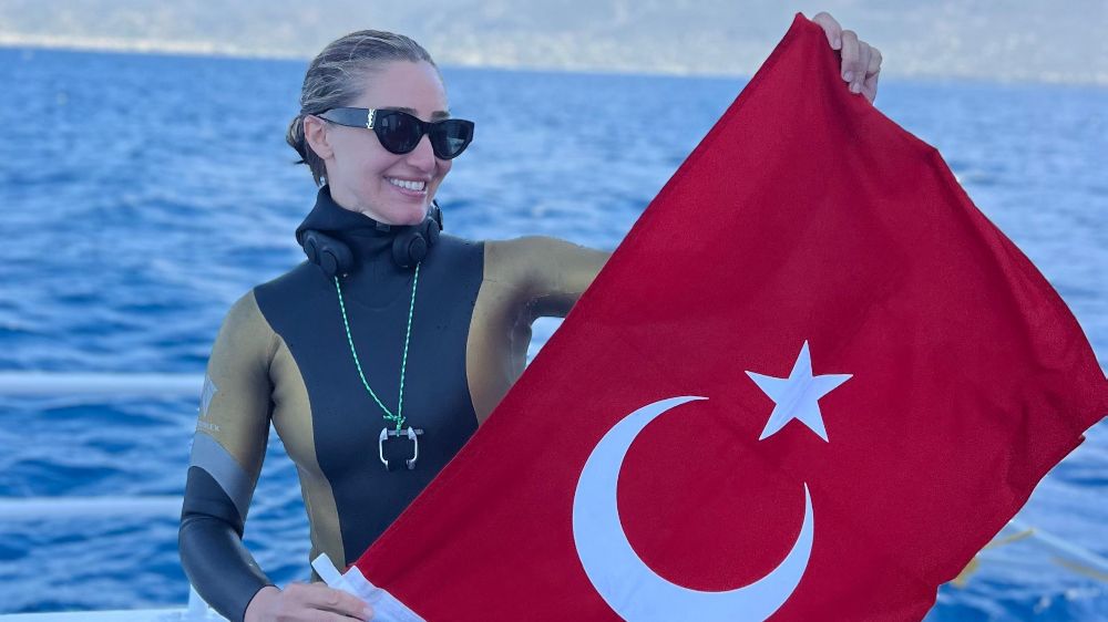 Milli Sporcu Şahika Ercümen’den dünya serbest dalışında büyük başarı