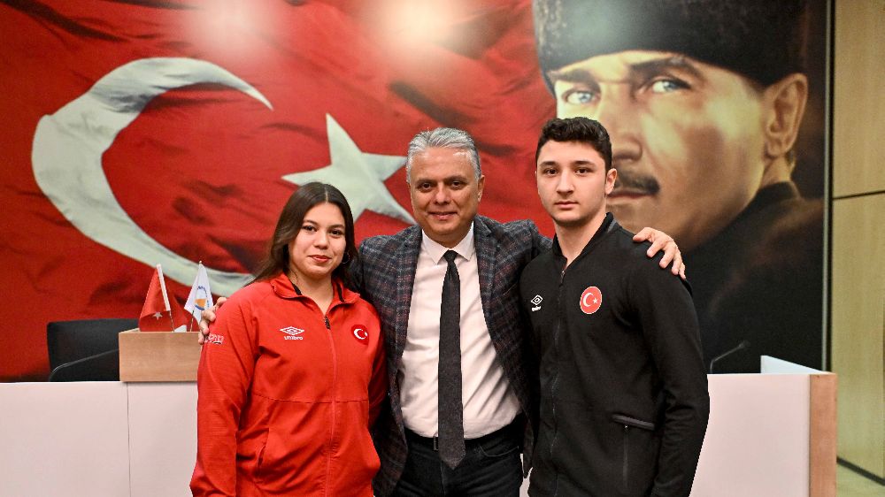 Muratpaşa’nın gururu Milli Sporculardan halter ve karatede büyük başarı