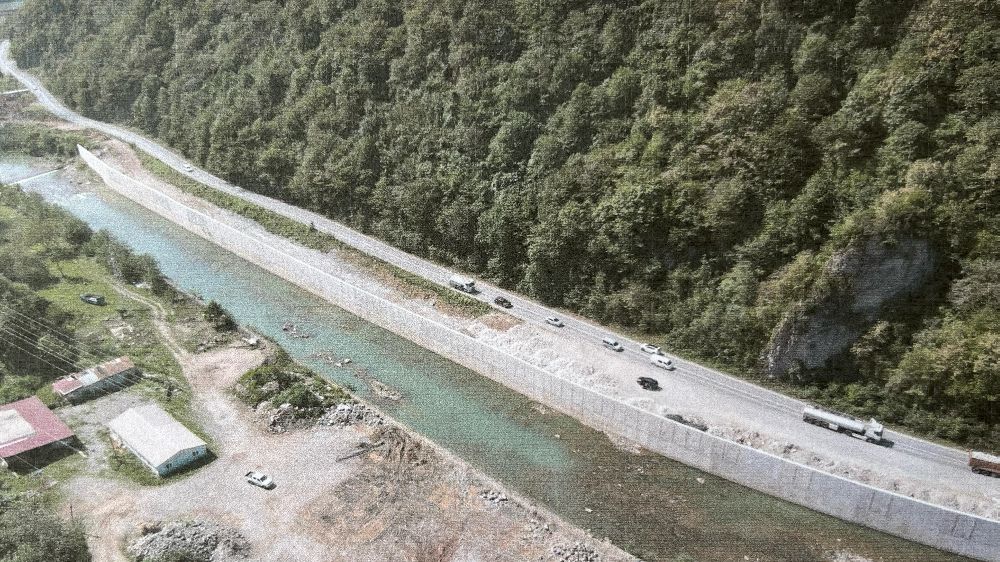 Trabzon-Bayburt Araklı yolu çalışmaları hızla devam ediyor Başkan yerinde inceledi