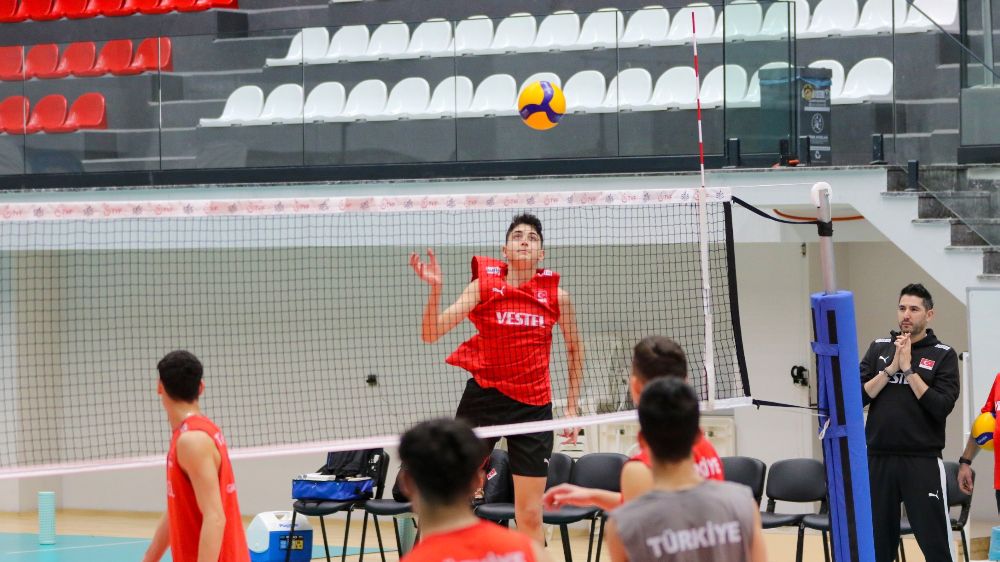 Voleybol Tutkunları, Alanya'da U-16 Avrupa elemeleri için buluşuyor