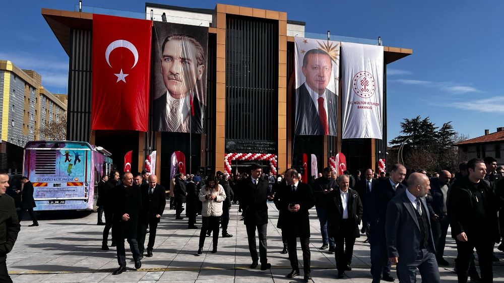 Afyon'da Gedik Ahmet Paşa İl Halk Kütüphanesi'nin açılışı yapıldı