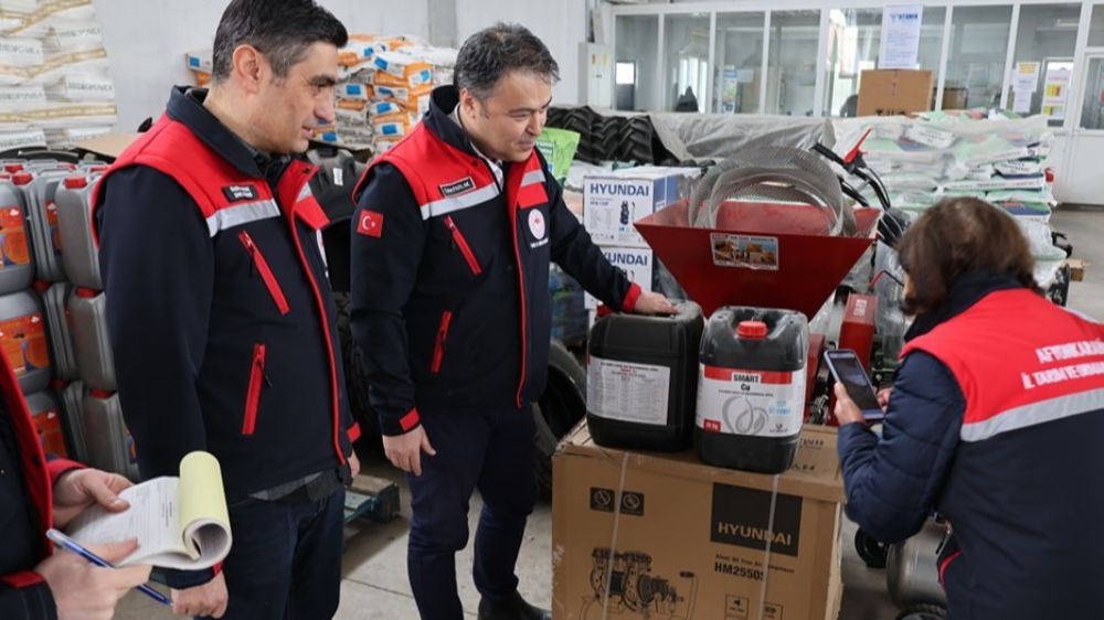 Afyon'da gübre dağıtıcısı ve üretim yerlerine denetim yapıldı