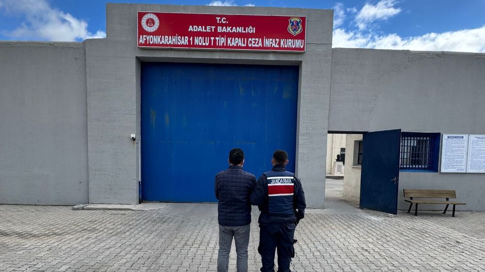 Afyon'da hapis cezasıyla aranan şahıs yakalandı