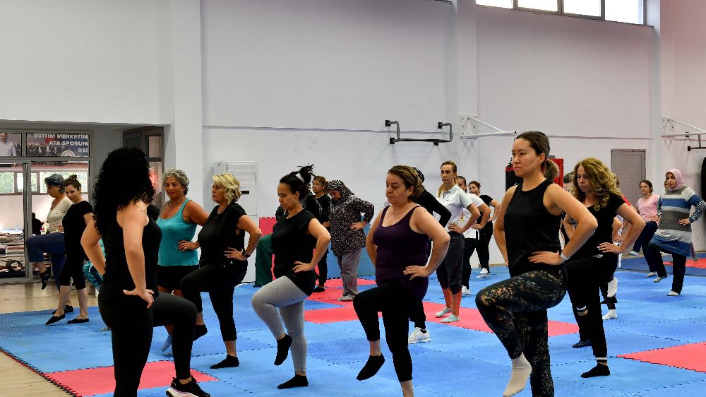 Antalya'da ücretsiz spor kursları başlıyor Step, zumba ve pilates ile hareketli bir yaşam