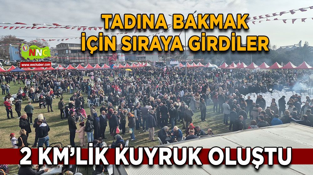 Kuyruğu gören hayrete düştü Tadına bakmak için 2 kmlik kuyruk