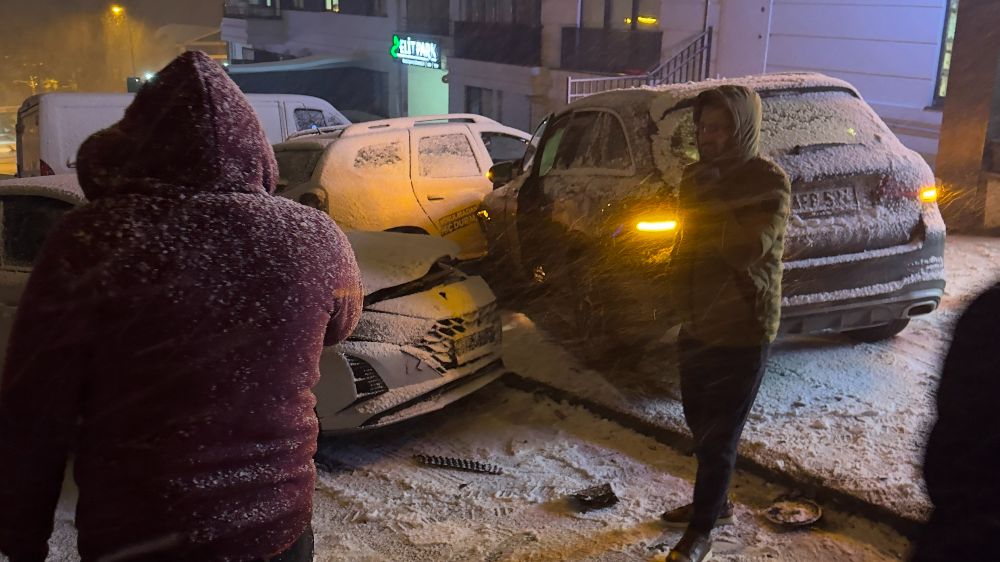 Ordu’da kayan otomobil önündeki otomobile çarptı: 6 yaralı