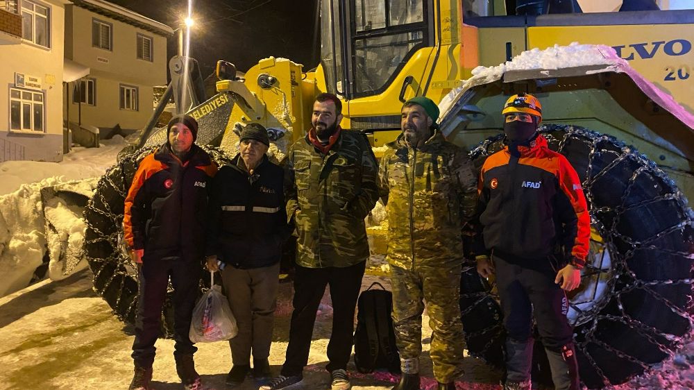 Sakarya’da yaylada mahsur kalan 3 kişi kurtarıldı