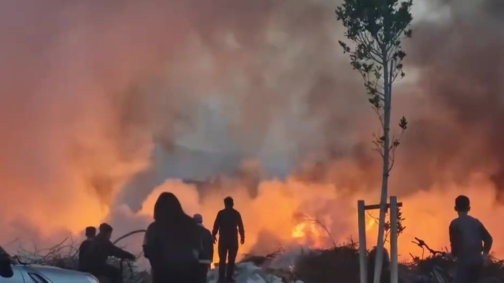 Antalya'da atık alanındaki yangın, 2 saatlik müdahale ile söndürüldü