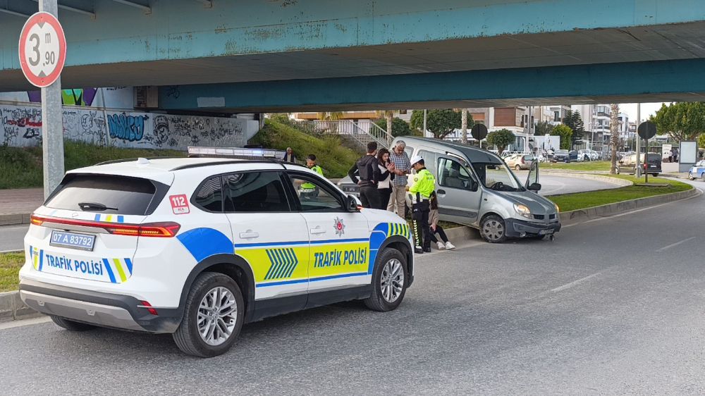 Antalya'da trafik kazası 1 yaralı 