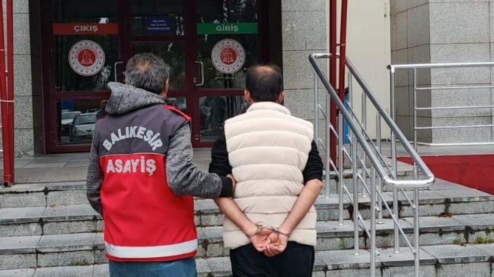 Balıkesir’de altın hırsızı polisten kaçamadı