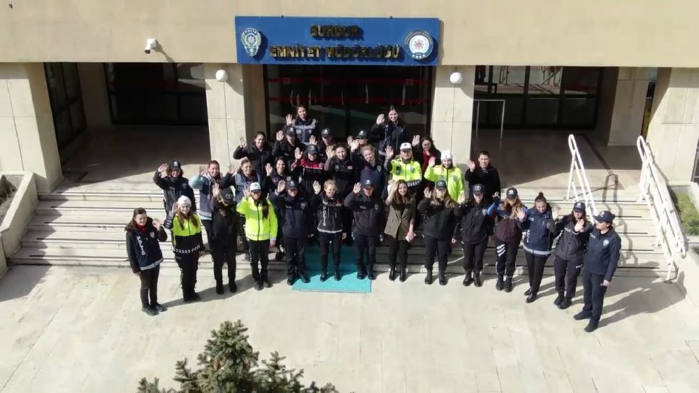 Burdur Emniyeti'nden 8 Mart'a özel anlamlı video