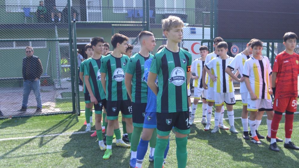 Denizlispor'un 14 yaşındaki futbolcusu Utku Berk, U14 Milli Takım seçmelerine katılacak