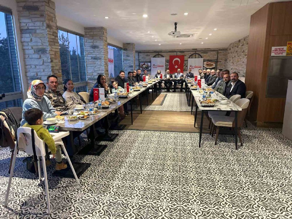 Erzincan’da ki seyahat acenteleri iftarda bir araya geldi