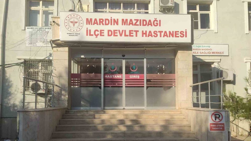 Mardin Mazıdağı ’nda minibüs ile kamyonet çarpıştı 13 yaralı