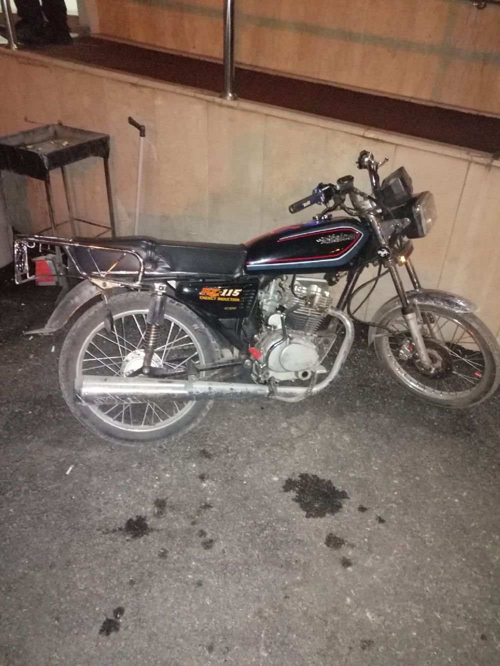 Adana'da 2 şüpheli ev kurşunlayıp, kaçarken kovalamacayla yakalandı