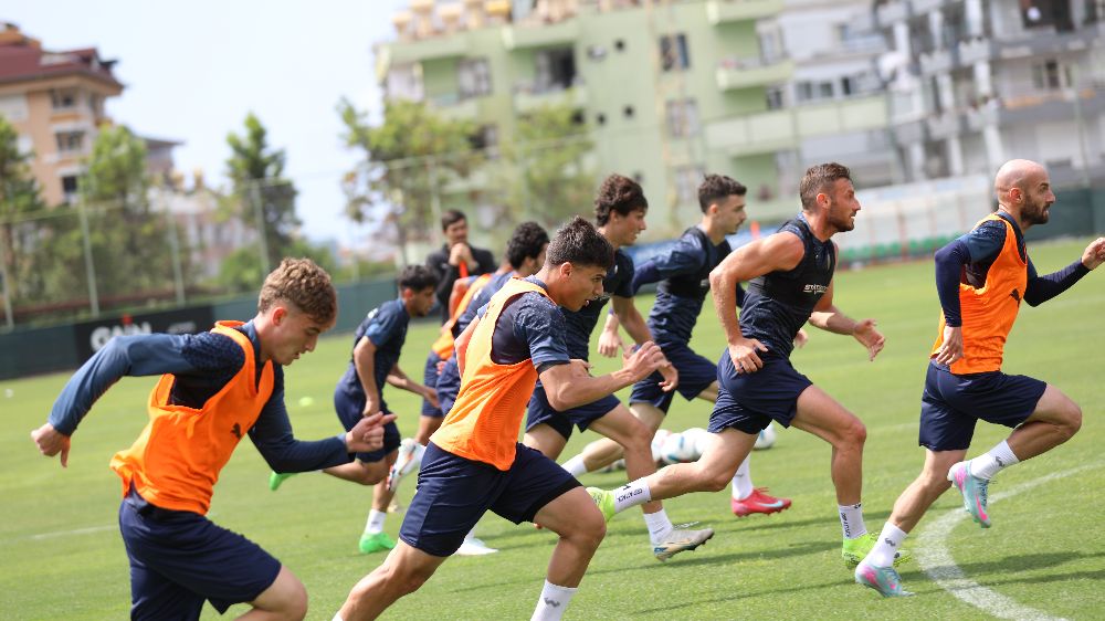 Alanyaspor, Kayserispor maçı hazırlıklarına başladı