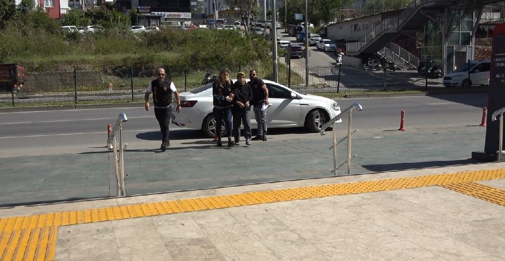 Antalya'da akıl almaz olay: 36 günlük bebeğini pencereden attı