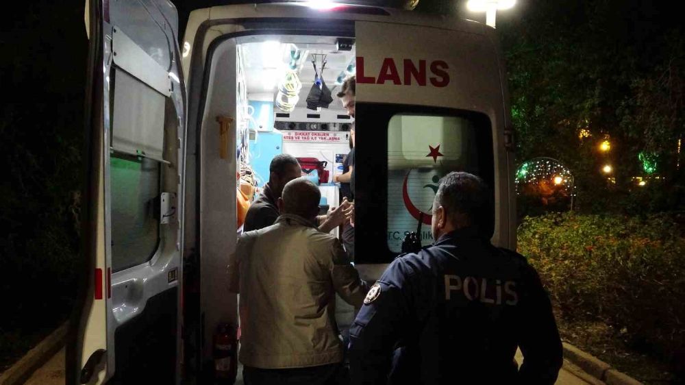 Antalya'da Sevgilisiyle tartışıp 25 metrelik falezlere çıktı