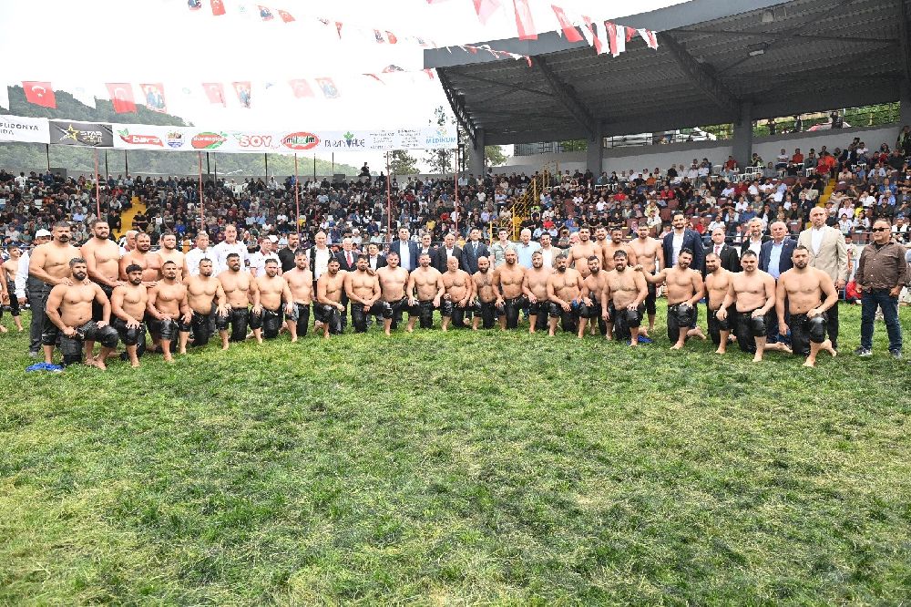 Antalya'da yağlı güreş heyecanı