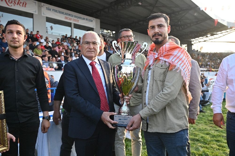 Antalya'da yağlı güreş heyecanı