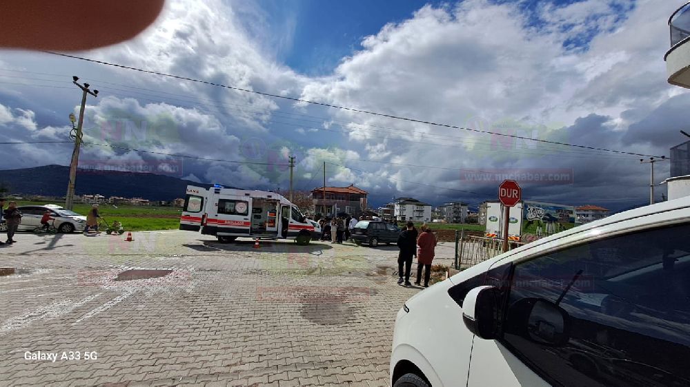 Bucak'ta trafik kazası 2 kişi hastaneye kaldırıldı