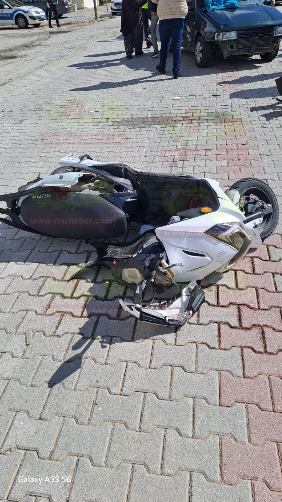 Bucak'ta trafik kazası 2 kişi hastaneye kaldırıldı