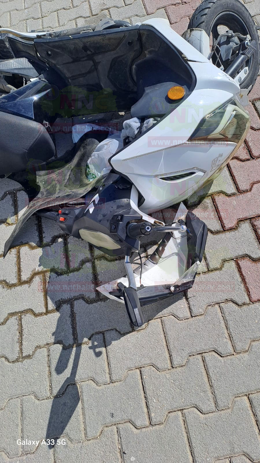 Bucak'ta trafik kazası 2 kişi hastaneye kaldırıldı