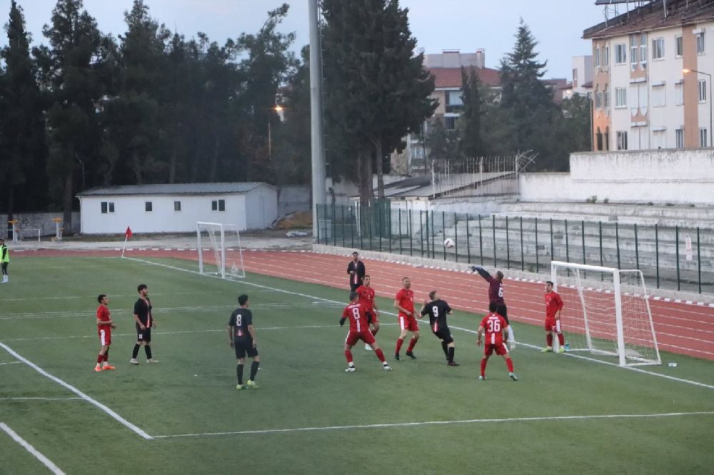 Burdur'da kurumlar sahada buluştu Kıyasıya rekabet büyük heyecan