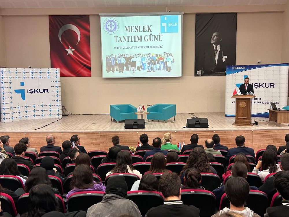 Burdur’da meslek tanıtım günleri Gençler geleceğini planlıyor