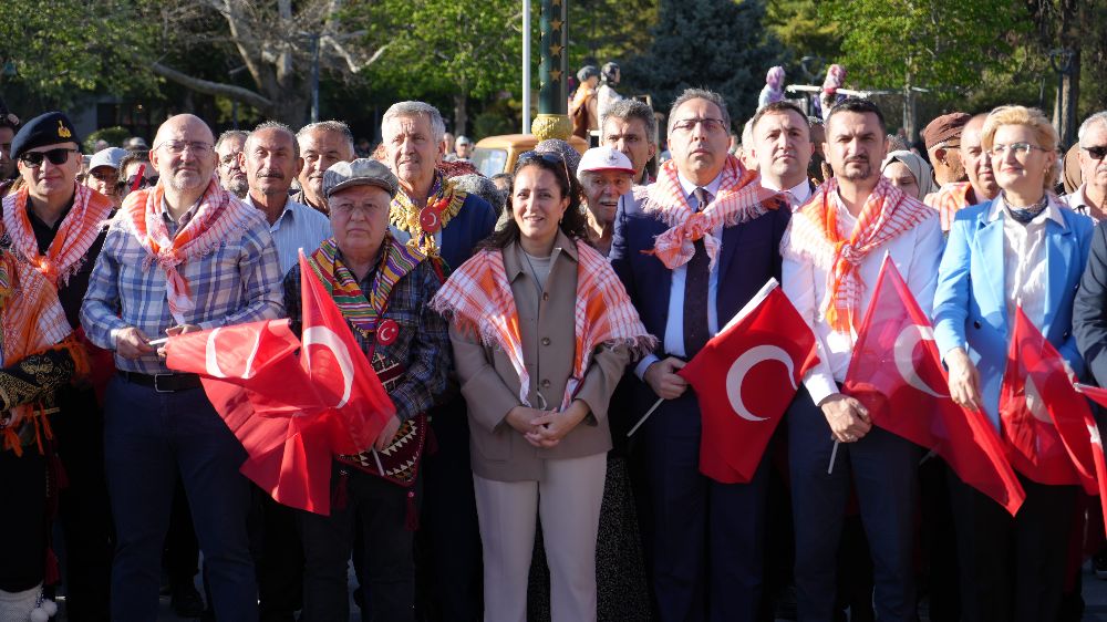 Burdur’da renkli görüntüler Temsili Yörük Göçü yoğun ilgi gördü