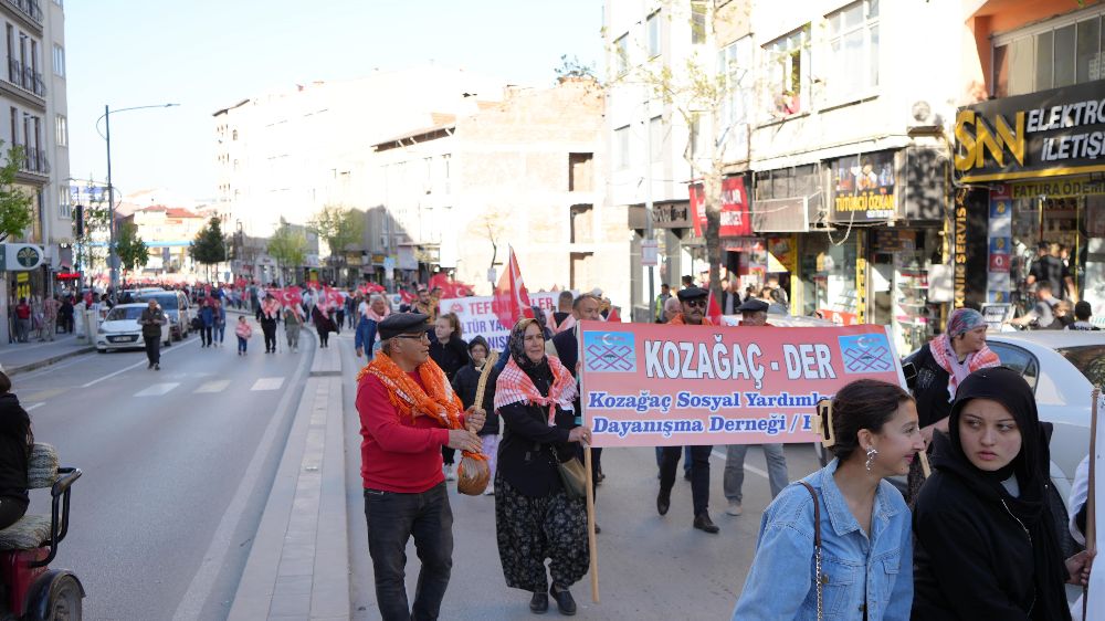 Burdur’da renkli görüntüler Temsili Yörük Göçü yoğun ilgi gördü