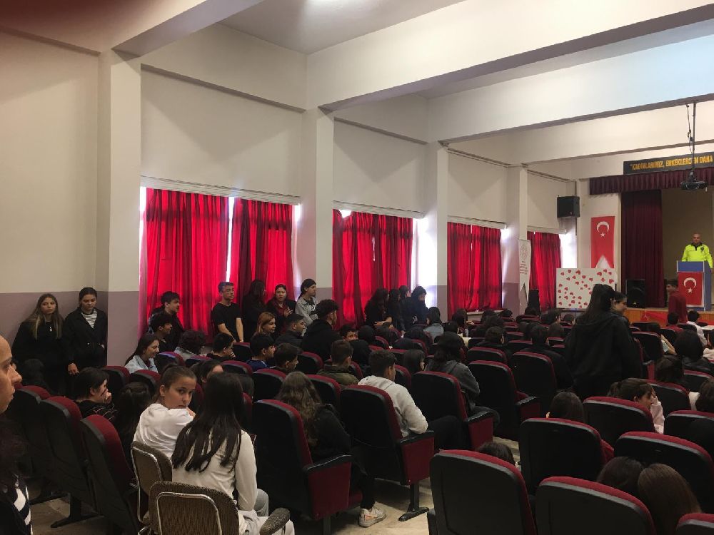 Burdur'da trafik dedektifleri sahada