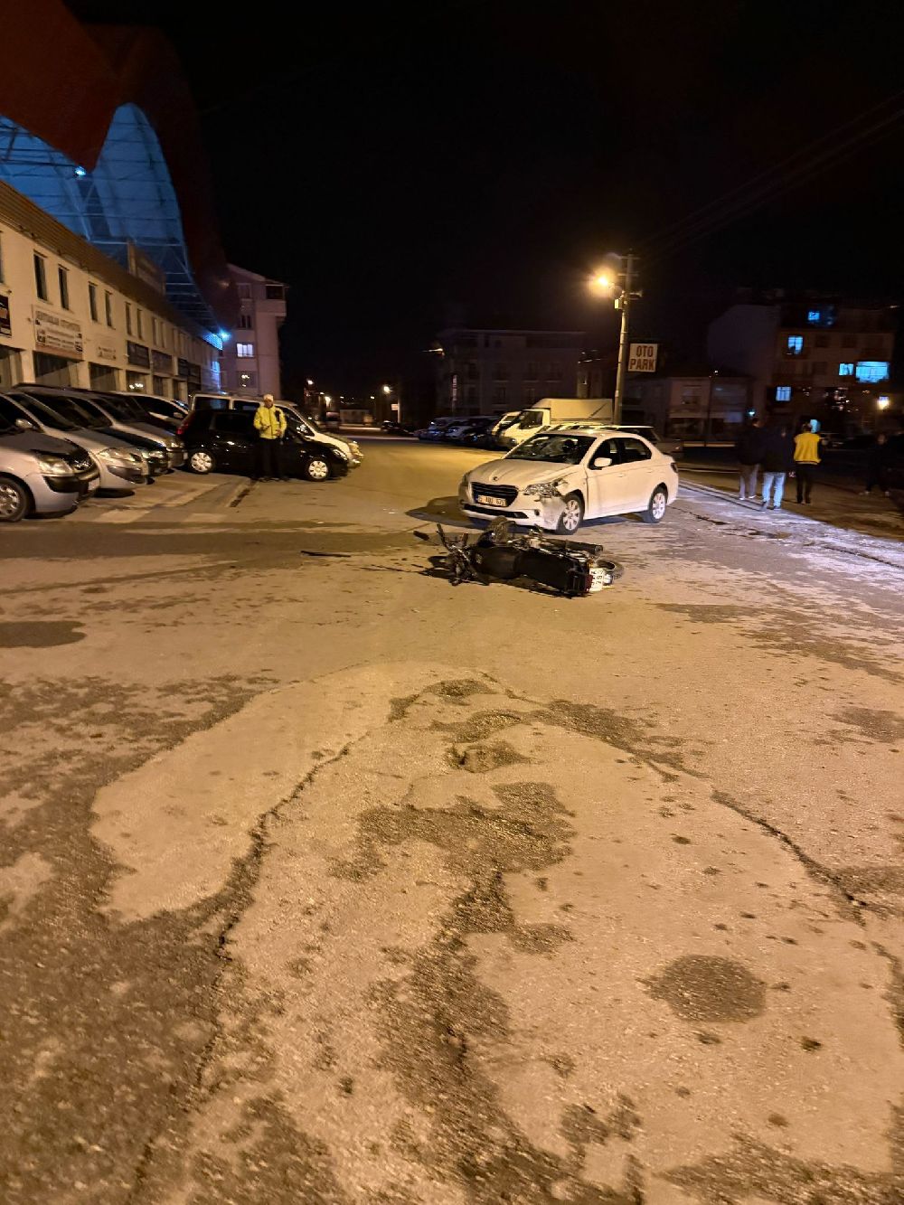 Burdur'da trafik kazası Sürücü ağır yaralandı