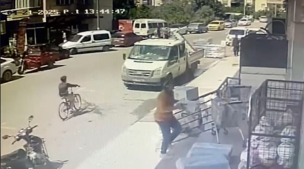 Cesedi su kanalında bulunan 13 yaşındaki çocuğun cenazesi gözyaşları arasında teslim alındı