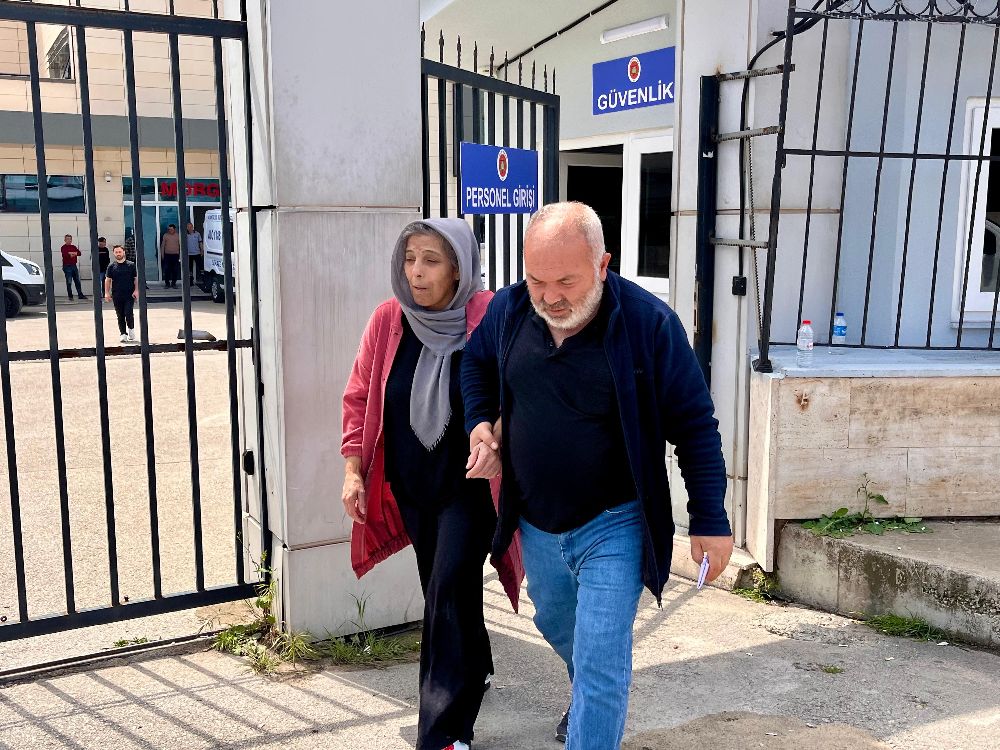 Cesedi su kanalında bulunan 13 yaşındaki çocuğun cenazesi gözyaşları arasında teslim alındı