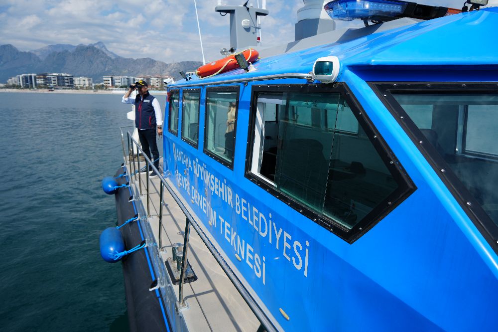 Elektronik gemi denetim sistemiyle Antalya körfezinde 124 gemiden kaçak deşarj tespit edildi