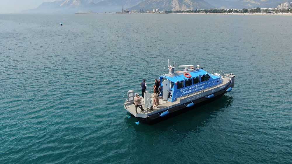 Elektronik gemi denetim sistemiyle Antalya körfezinde 124 gemiden kaçak deşarj tespit edildi