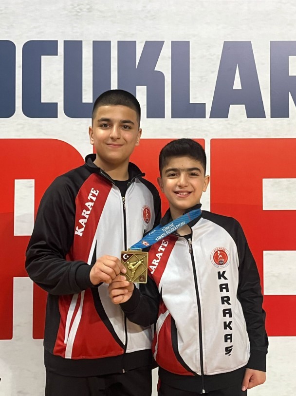 Ispartalı Ali Emir Çelik, Türkiye şampiyonu olarak milli takıma seçildi